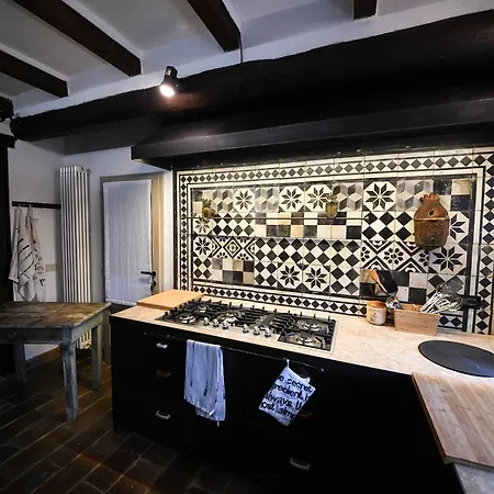 Casacastigliaundici Bed & Breakfast
