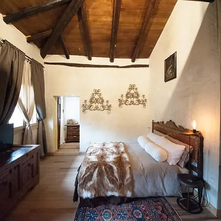 Casacastigliaundici *
