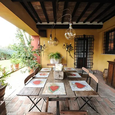 Casacastigliaundici Bed & Breakfast *